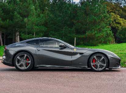 Ferrari F12 BERLINETTA